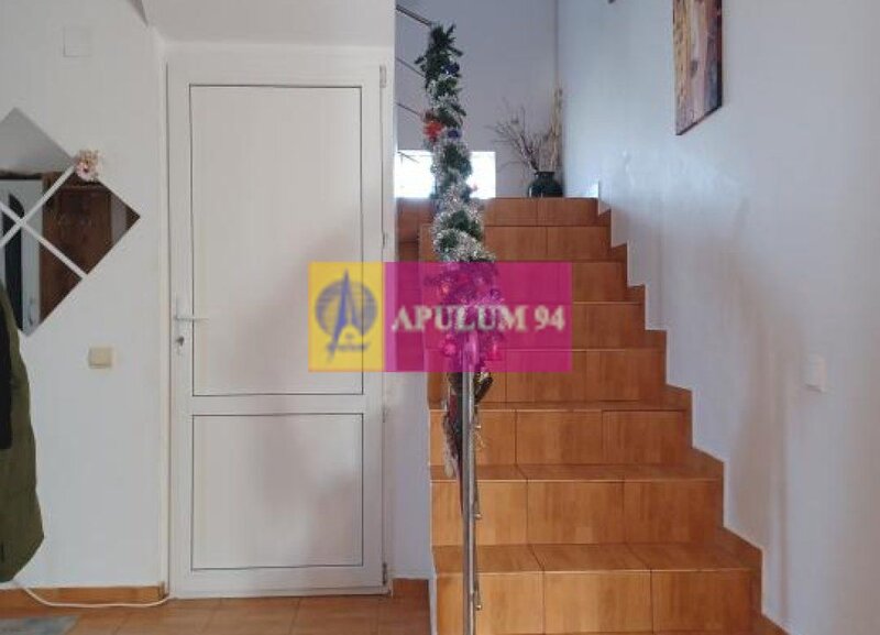 Casa 5 camere, 120 mp utili, Sabareni